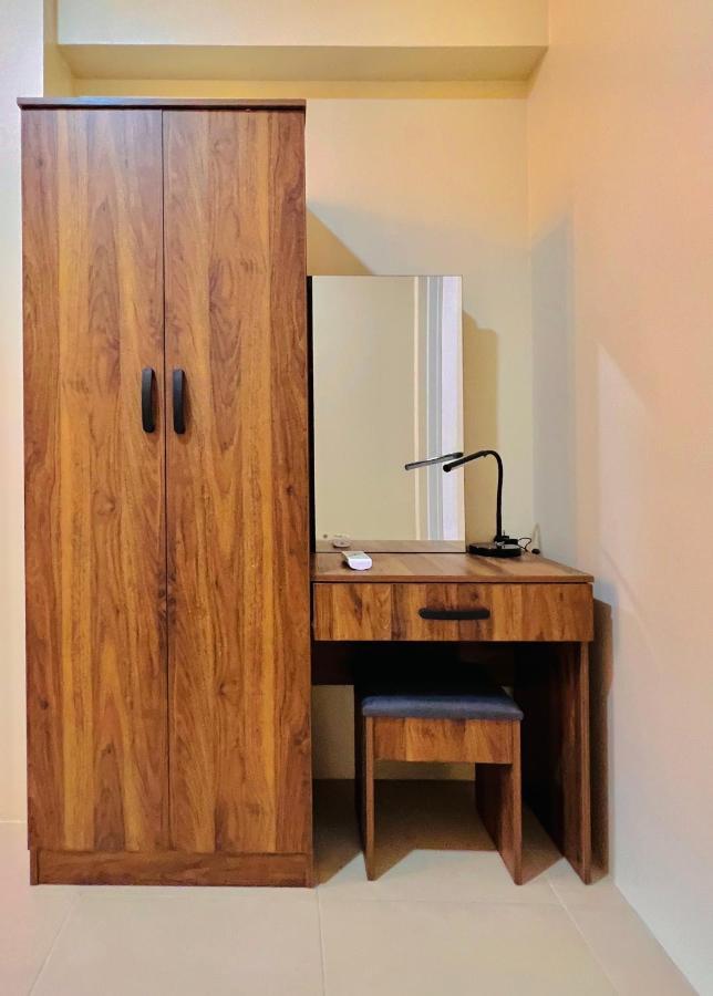 * *P Fantastic 2Br Option For 8 Apartment Iloilo City Exterior photo