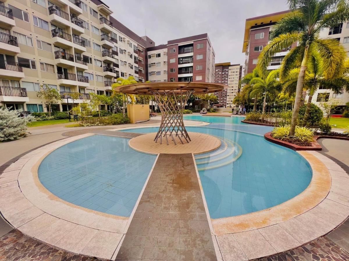 * *P Fantastic 2Br Option For 8 Apartment Iloilo City Exterior photo