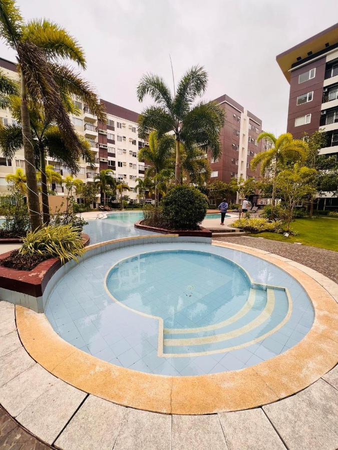 * *P Fantastic 2Br Option For 8 Apartment Iloilo City Exterior photo